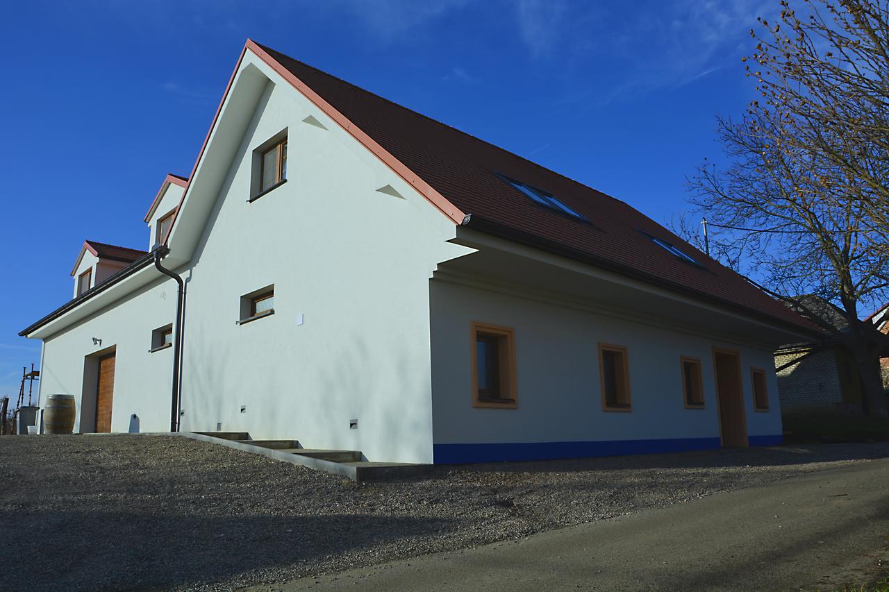 Vinarstvi Vymola Otel Mikulčice Dış mekan fotoğraf