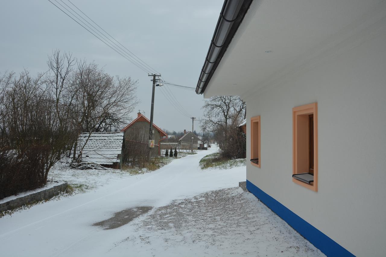 Vinarstvi Vymola Otel Mikulčice Dış mekan fotoğraf